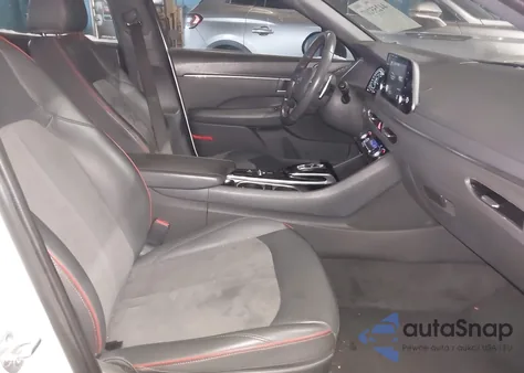 2021 Hyundai Sonata Sel Plus z USA, uszkodzony, nr VIN 5NPEJ4J28MH084555